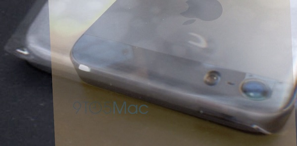 機身外殼諜照：更寬的 iPhone 6？