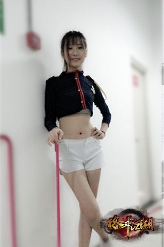 《格斗江湖》女主曝光 學(xué)霸?；ㄕ蔑@青春魅力